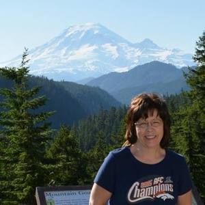 Meet your Posher, Carrie